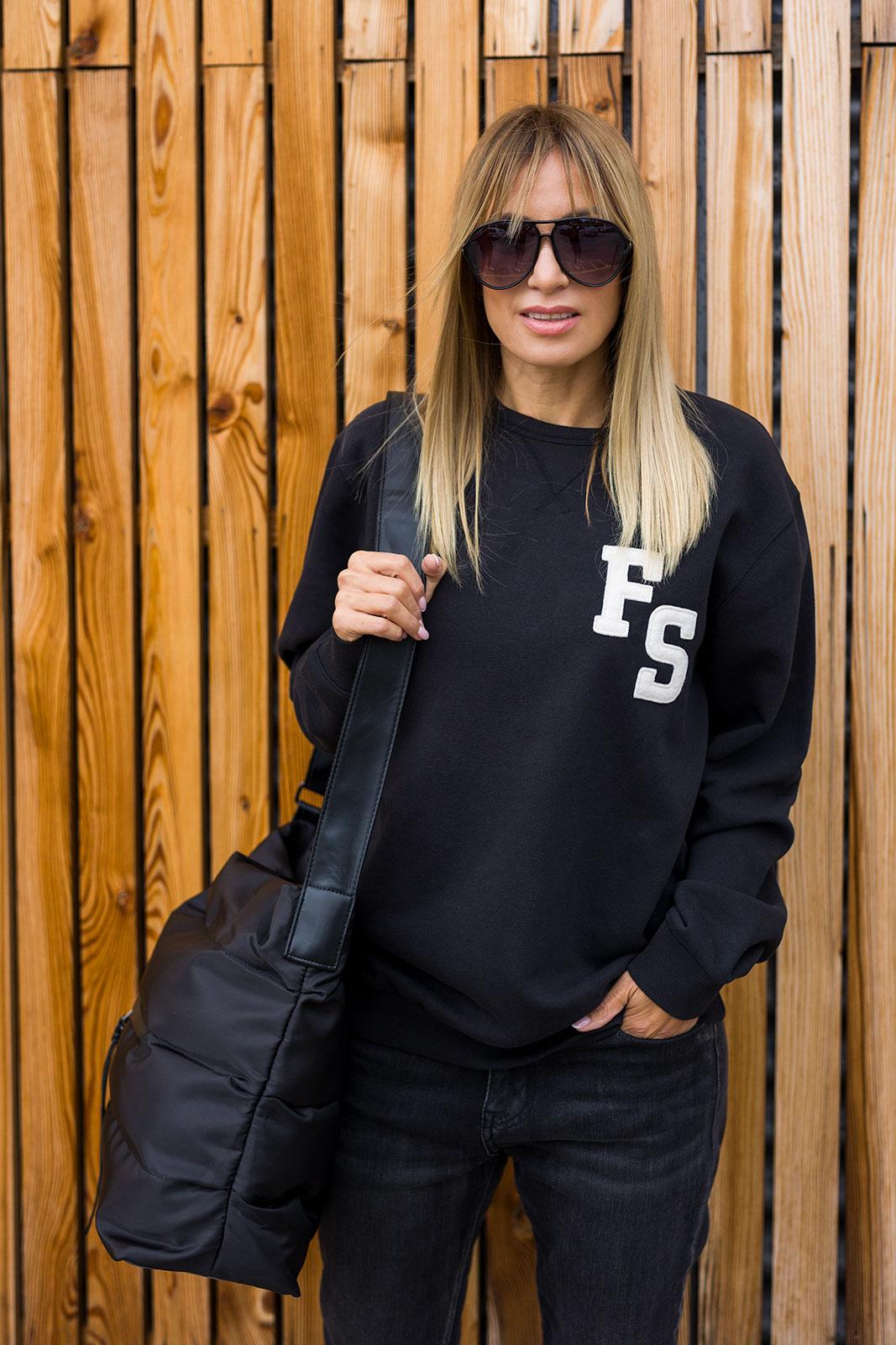 Unisex Sweater - U004