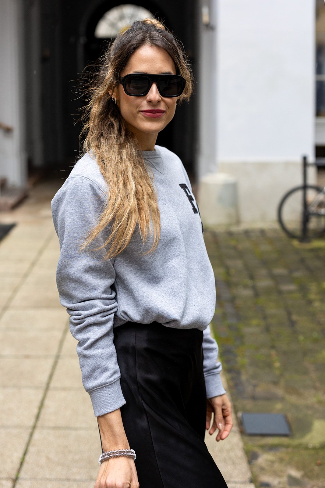 Unisex Sweater - U004