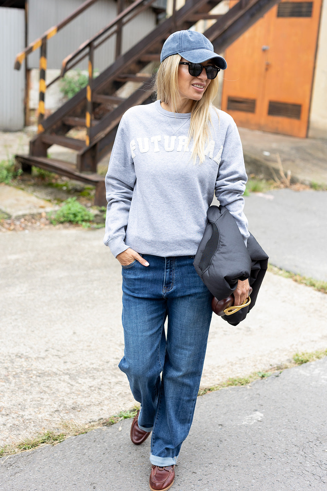 Unisex Sweater - U005